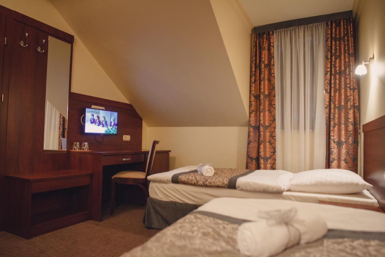 Hotel Nad Borkiem Kosarzyn  Exteriér fotografie