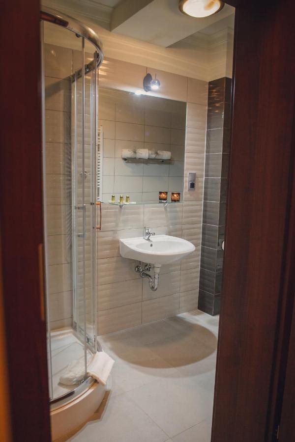 Hotel Nad Borkiem Kosarzyn  Exteriér fotografie