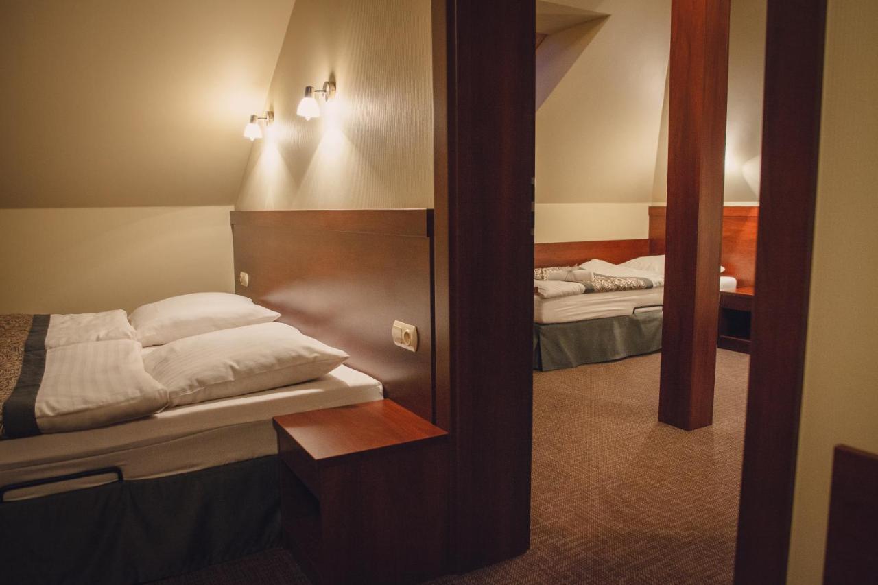 Hotel Nad Borkiem Kosarzyn  Exteriér fotografie